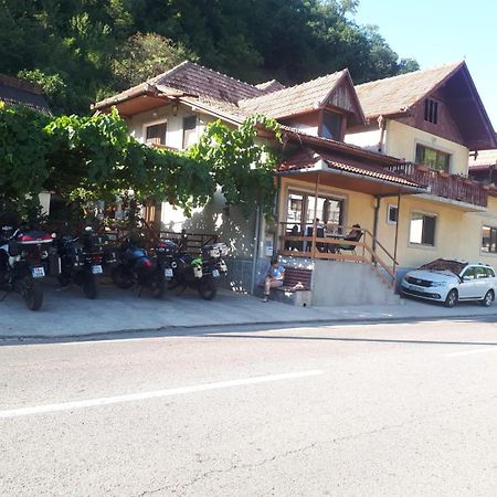 Casa Dina Hotel เบยเล เฮร์คูลาเน ภายนอก รูปภาพ